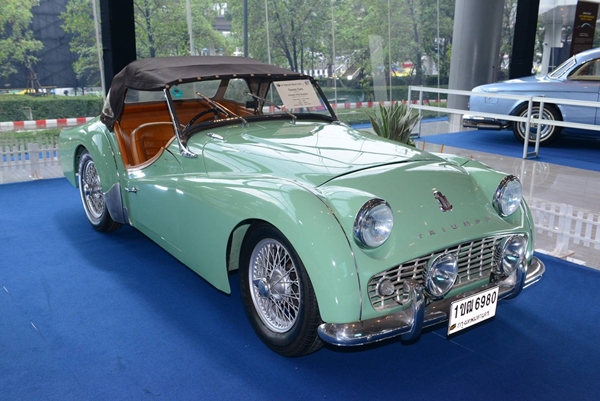 Vintage Car 44