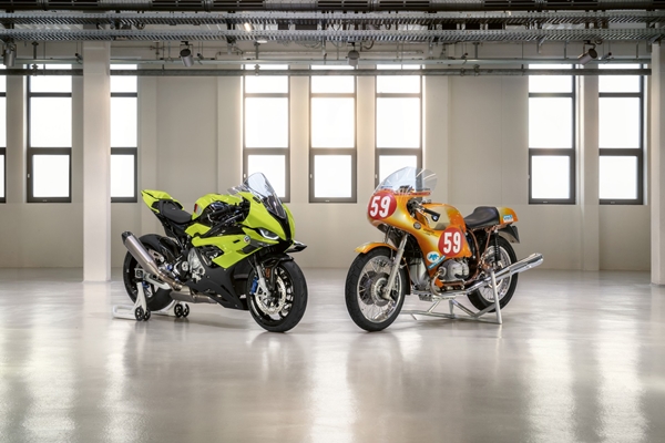 BMW_M_1000_RR