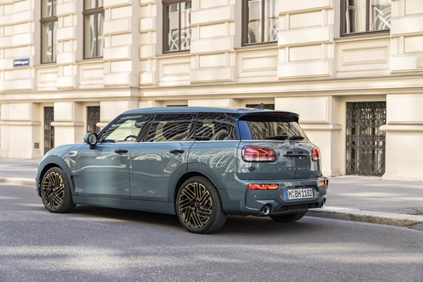 MINI Cooper S Clubman Untold Edition