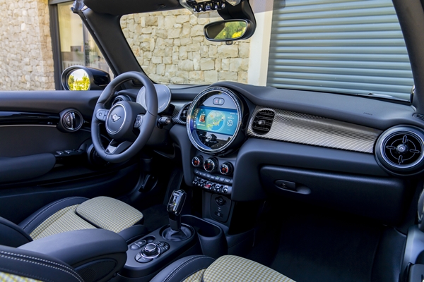 MINI Cooper S Convertible Resolute Edition