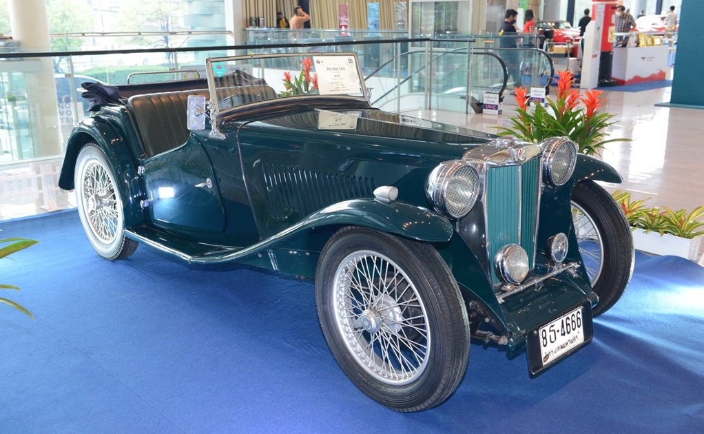 Vintage Car 44
