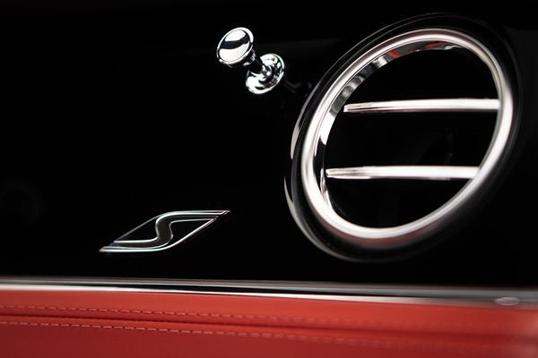 Bentley Flying Spur S Hybrid