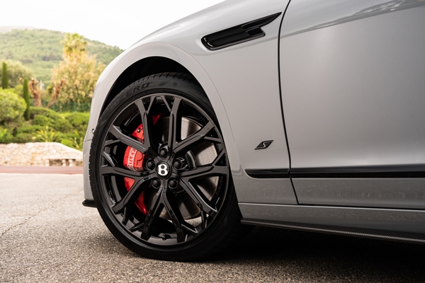 Bentley Flying Spur S Hybrid