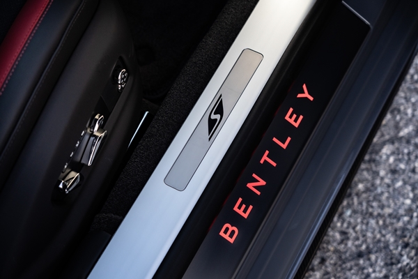 Bentley Flying Spur S Hybrid