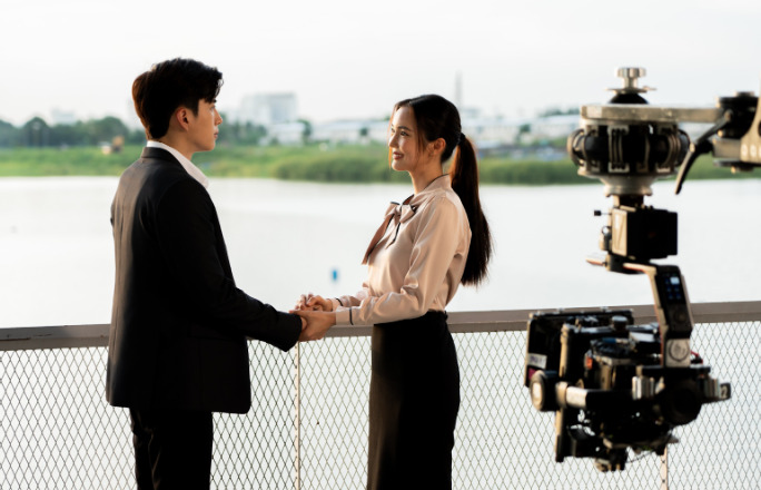 บัว นลินทิพย์