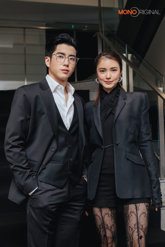 นนกุล ชานน 
บัว นลินทิพย์ 