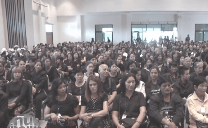 ชาวนราธิวาส ปลื้มใจได้เดินทางเข้าสักการะพระบรมศพ