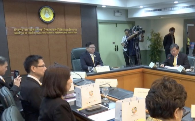นัดหารืออธิการบดีทั่วประเทศทำแผนผลิตคนไม่ตกงาน