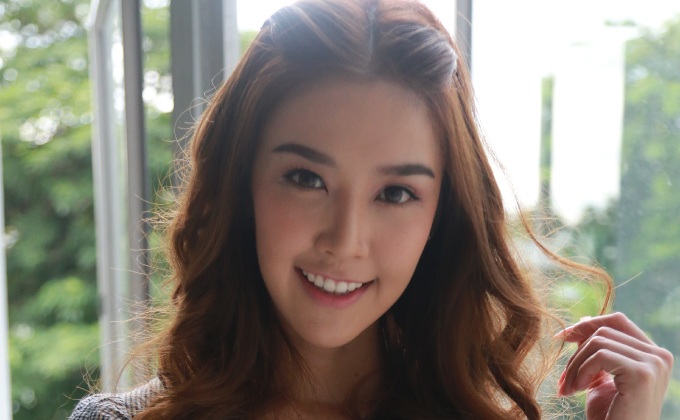 กิ๊ก กรกมล เขิน! อัพขั้น รับบท คุณอา ครั้งแรก ในซีรีส์ “DIAMOND EYES ตา-สัมผัส-ผี”