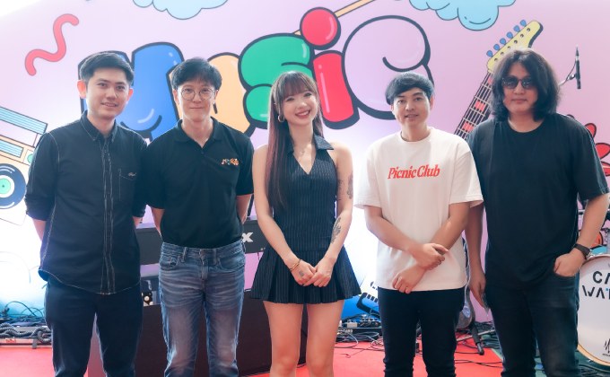 “พลอยชมพู” โชว์สุดแซ่บ ชวนเพิ่มทักษะการร้องเพลงอย่างมืออาชีพ