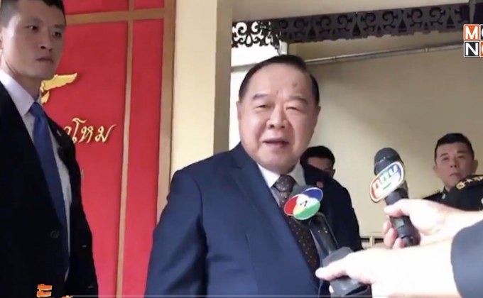 รองนายกฯ ระบุ แกนนำเพื่อไทยพบทักษิณได้
