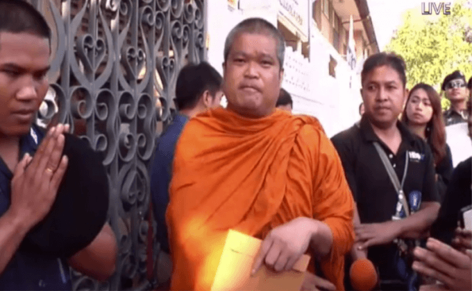 เครือข่ายพระนัดเคลื่อนไหวกรณีตั้งสมเด็จพระสังฆราช