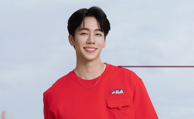 “วอร์” วนรัตน์ รัศมีรัตน์ Friend of FILA คนใหม่ ร่วมถ่ายภาพแคมเปญ ชวนทุกคนสนุกกับการค้นหาสไตล์คุณไปกับ FILA