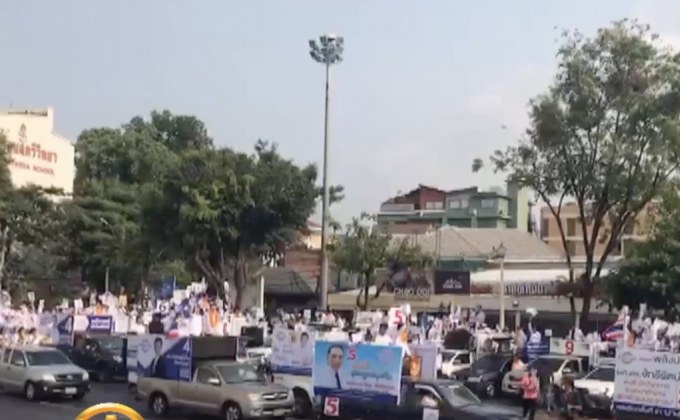 พรรคการเมืองเดินหน้าลงพื้นที่หาเสียง