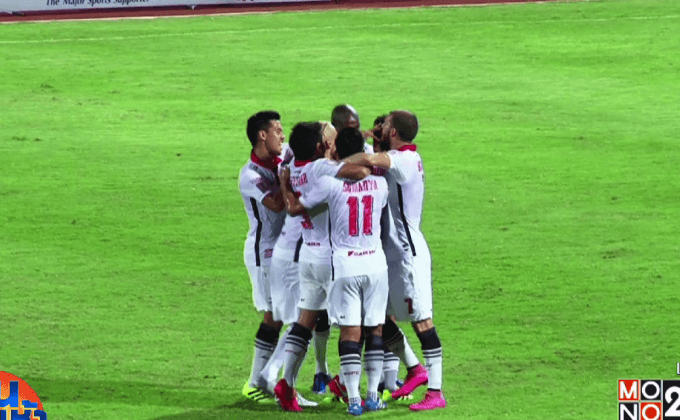 แข้งเทพบุกทุบบีบีซียู 4-2 จี้จ่าฝูงไทยลีกแต้มเดียว