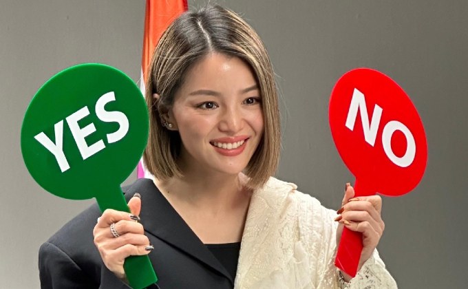 6 เรื่องเกี่ยวกับ มาดามเดียร์ ผู้หญิงเก่ง เปิดตัวสมัครเลือกตั้งหัวหน้าพรรคประชาธิปัตย์