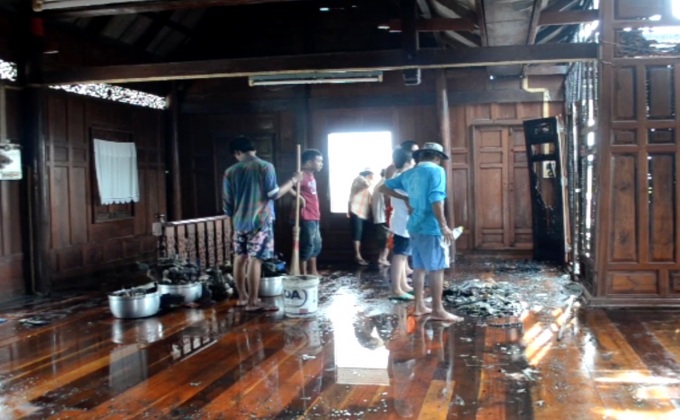 ไฟไหม้บ้านเรือนไทยวอดกว่า 3 ล้านบาท