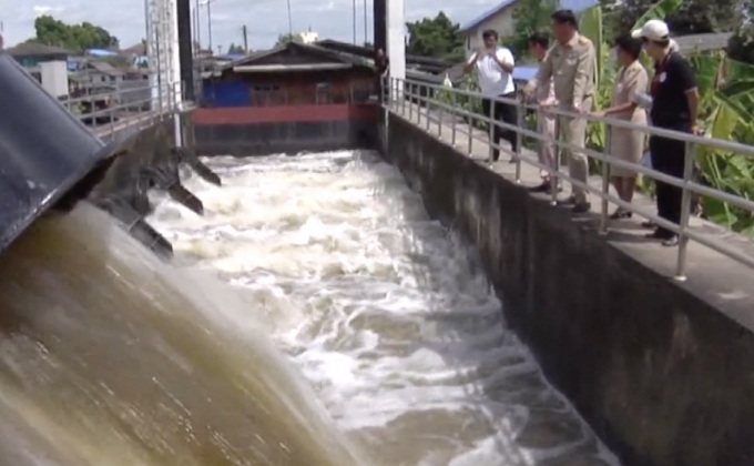 หลายพื้นที่ยังประสบปัญหาน้ำท่วม