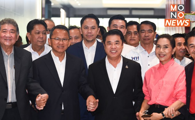 “เพื่อไทย” เปิดบ้านต้อนรับ “สมศักดิ์-สุริยะ-อนงค์วรรณ” อบอุ่น 