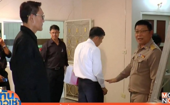 กรมโยธาฯ ลงพื้นที่ตรวจสอบสาเหตุการทรุดตัวของหมู่บ้านดัง