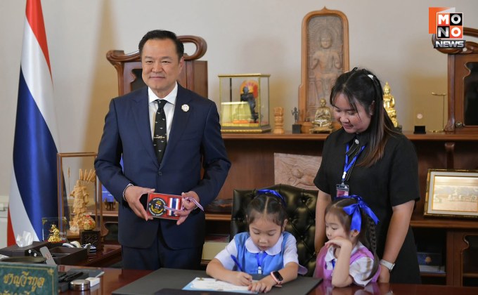 “นายกฯ ลุงหนู” พา “ลูก​ -​หลาน ” วีรชน​ สมรภูมิ​ไทย​ -​ กัมพูชา​ ขึ้นตึกไทย​ นั่งเก้าอี้นายกฯ