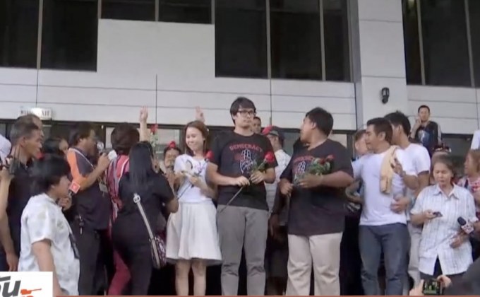 ศาลให้ประกัน 15 แกนนำม็อบอยากเลือกตั้ง