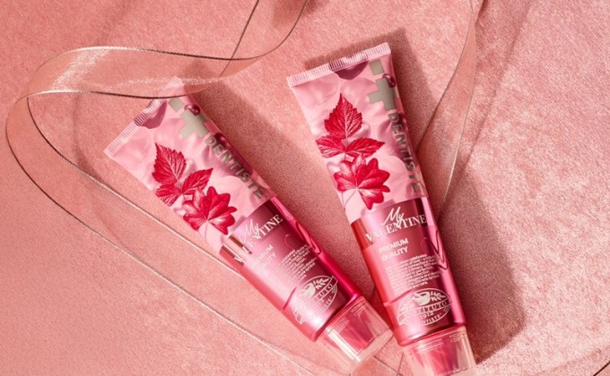 ไอเทมที่คู่รักต้องมีก่อนวันวาเลนไทน์ ฉลองเทศกาลวันแห่งความรัก ‘DENTISTE’ My Valentine’สเปเชียลเอดิชั่น หลอดสีชมพูครั้งแรก
