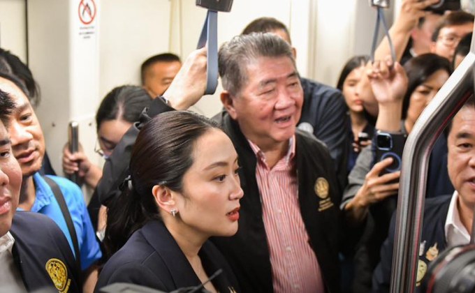 “แพทองธาร” ตรวจรถไฟใต้ดินหลังแผ่นดินไหว ลั่นสอบปมตึกถล่มใน 7 วัน