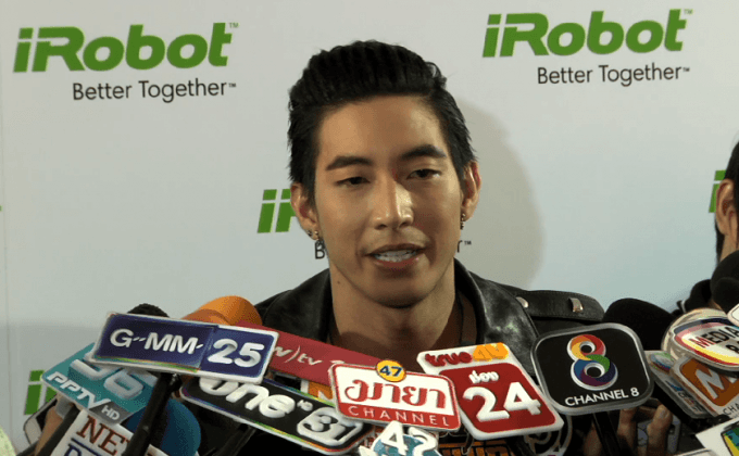 “โตโน่” ขอโทษกรณีถอดเสื้อเล่นคอนเสิร์ตวันแม่