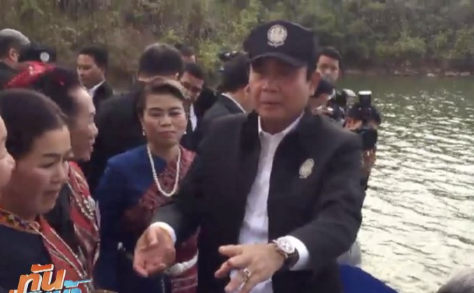นายกฯ ลงพื้นที่กาฬสินธุ์ อนุมัติงบ 1,700 ล้าน พัฒนาพื้นที่
