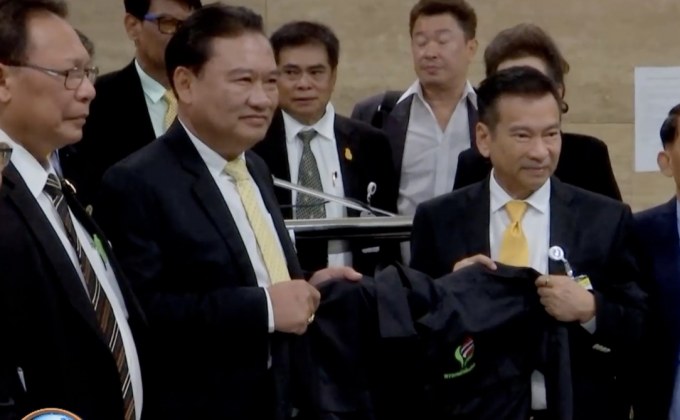 “จารึก” ย้ายซบพลังท้องถิ่นไทปัดเป็นงูเห่า