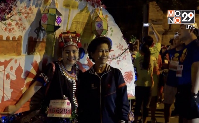 นักวิ่งแต่งแฟนซีร่วมแข่งเชียงใหม่มาราธอน