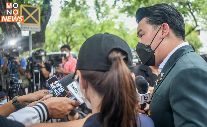 “ กัน จอมพลัง ” พาขรก.หญิงเหยื่อ “ ทหารยศ ส.อ.” บุกบ้าน หวังข่มขืน ร้องกองทัพบก เตรียมเปิดหลักฐานเพิ่มเชื่อมโยงความยิ่งใหญ่